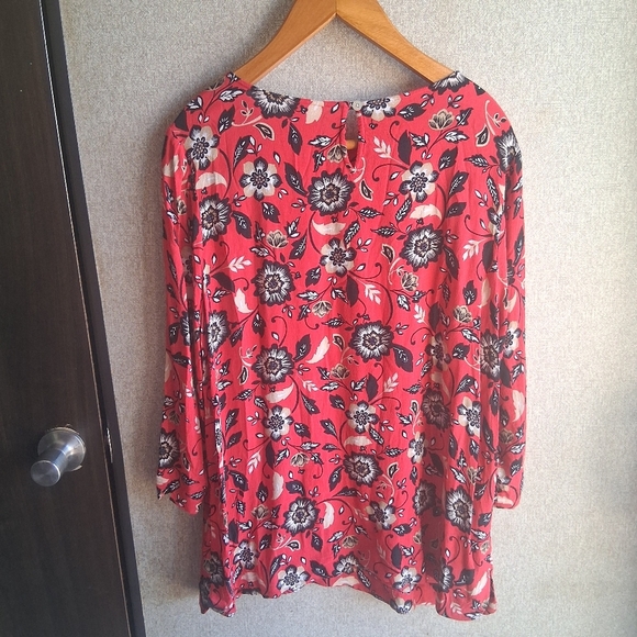 J. Jill Red Floral Print Tunic Top 100% Rayon Large Boho Modest Casual Feminine - Picture 2 of 5